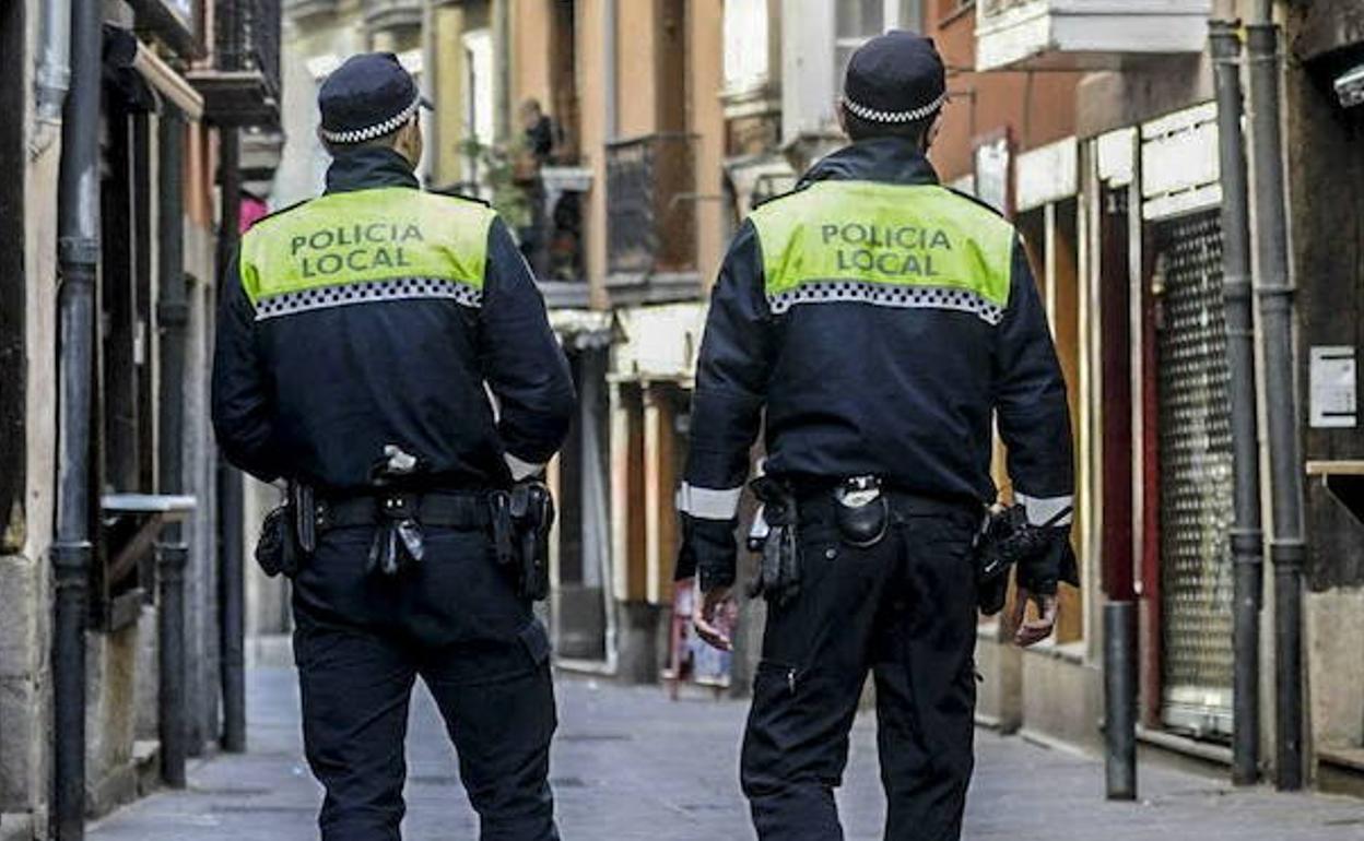 Detenido un joven por agredir a su pareja en un piso del Casco Medieval de Vitoria