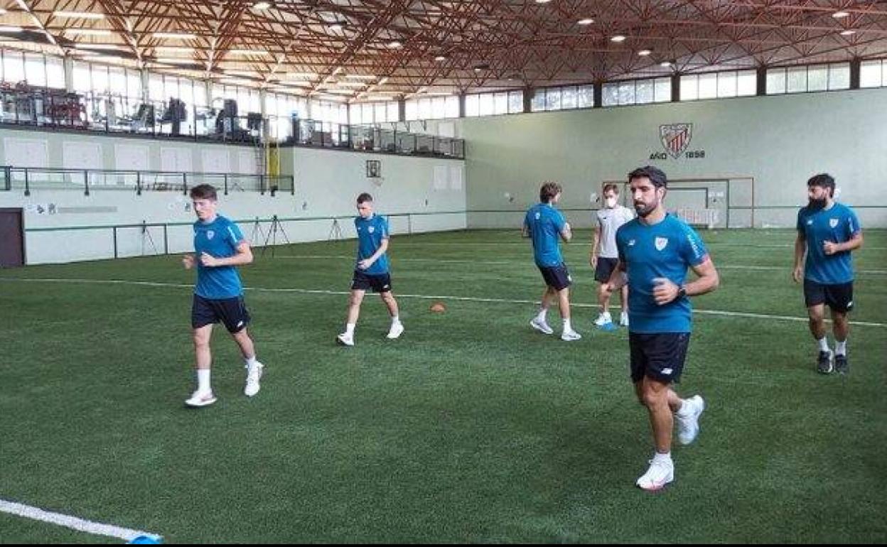 El Athletic ya entrena en grupo tras confirmar el segundo PCR los negativos