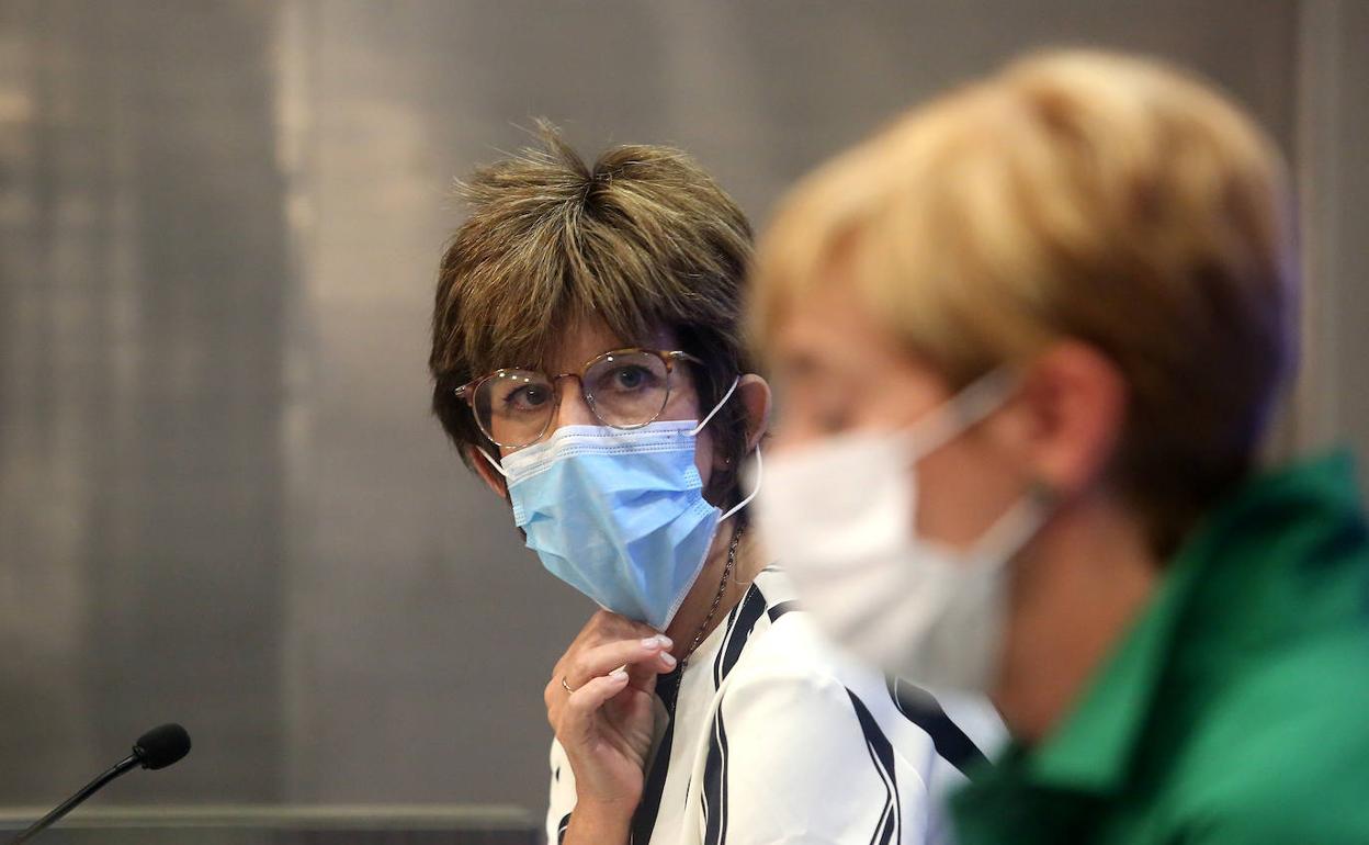 Murga y Tapia durante su comparecencia, este sábado. 