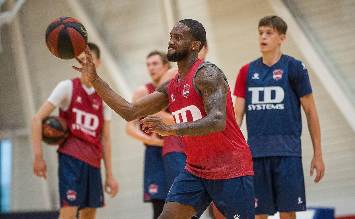 El Baskonia incluye siete partidos en su pretemporada