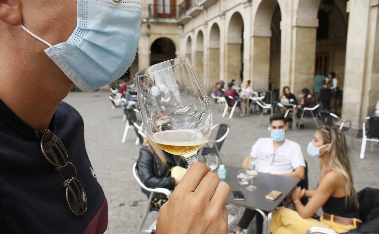 La situación de los focos y cribados en bares y restaurantes vascos