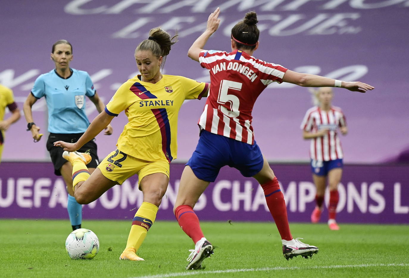 Fotos: Las mejores imágenes del partido entre el Barcelona y el Atletico Madrid en San Mamés