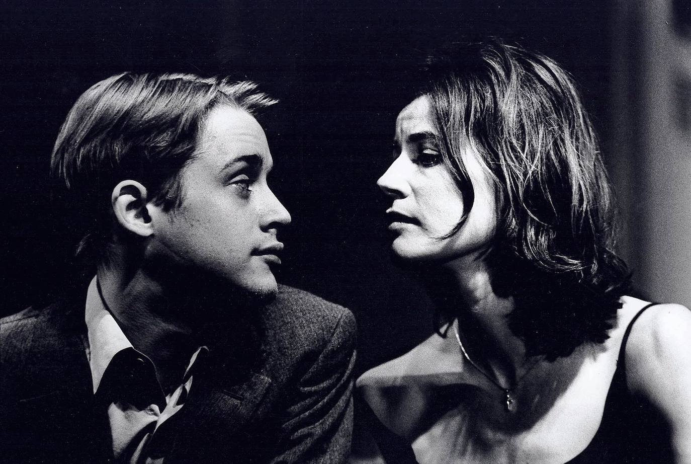 Irene Jacobekin batera 'Madam Melville' antzezlana egin zuen Londresen. 