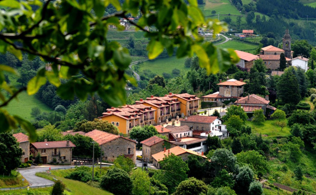Uno de los tres depósitos a mejorar será el de San Miguel, que abastece de agua potable al casco urbano de Garai. 