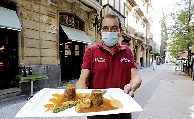 La terraza del Nicolás se encuentra en la peatonal Ledesma.