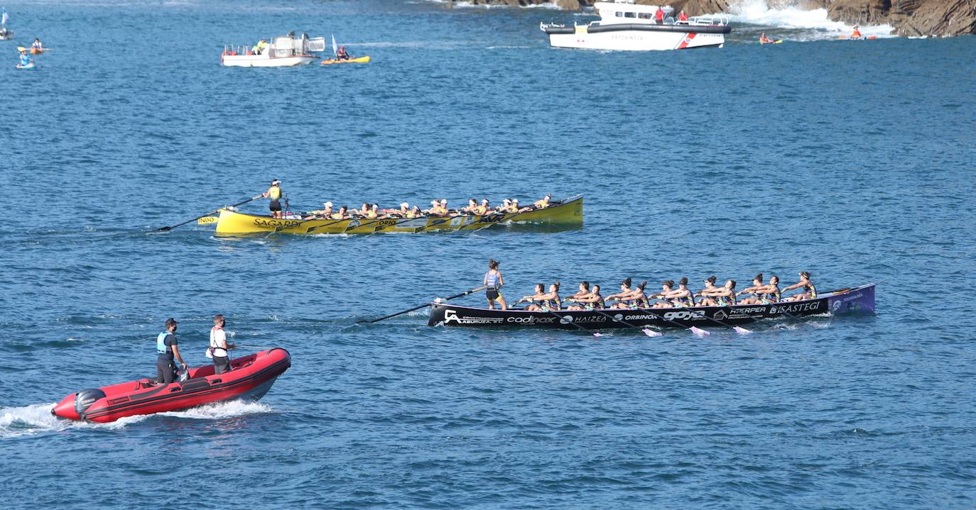 Fotos: Orio gana la bandera de la concha femenina