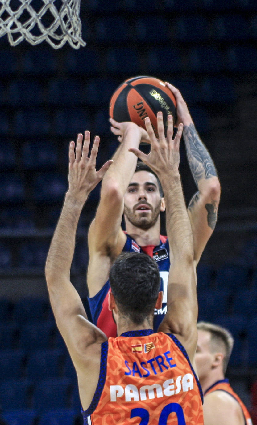 Las fotos del Baskonia - Valencia Basket. 
