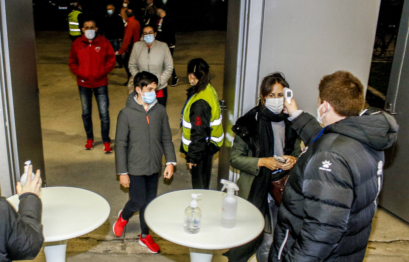 Fotos: Así vivió la afición el regreso al Buesa Arena