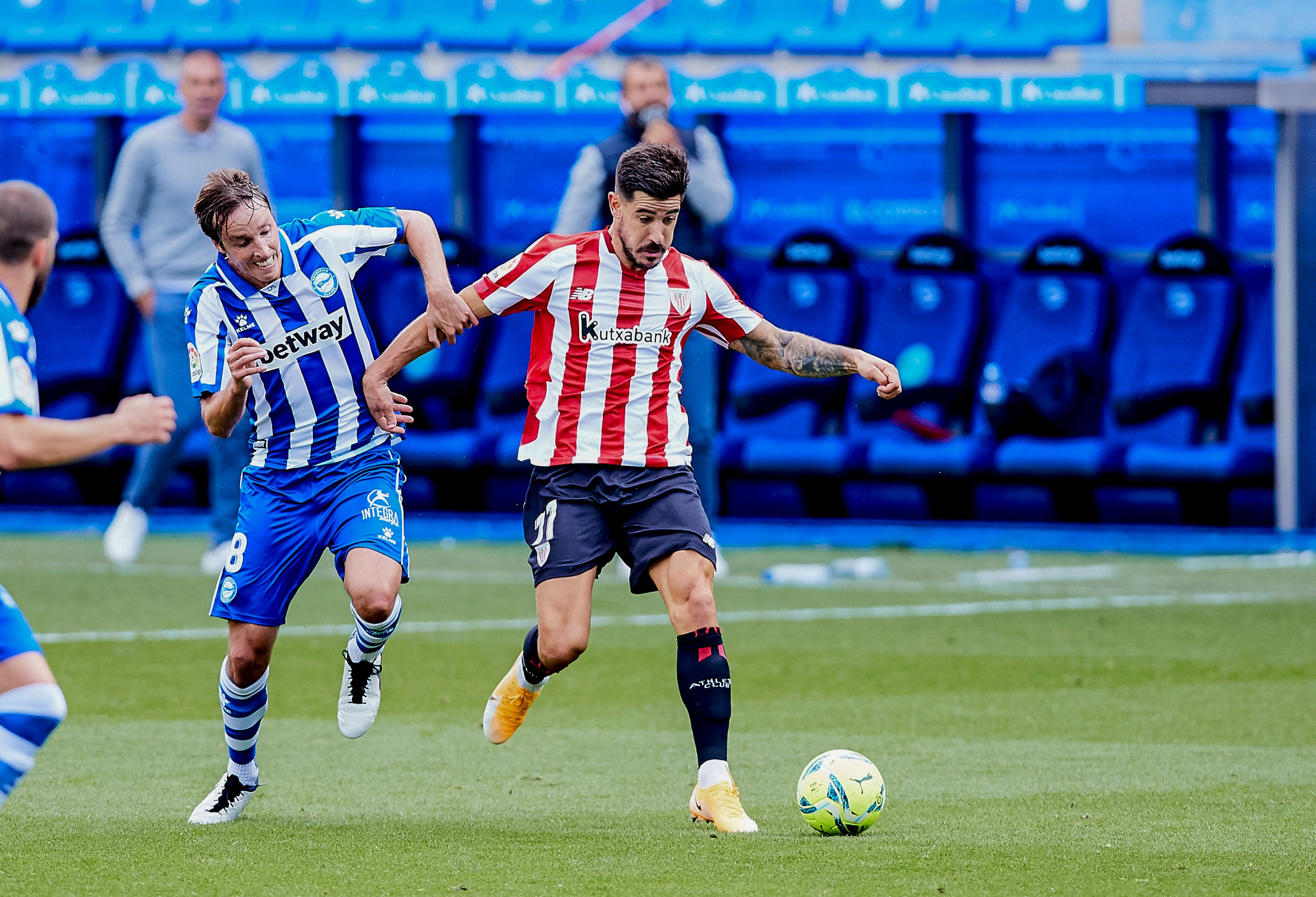 El estadio de Mendizorroza ha albergado el derbi entre albiazules y rojiblancos