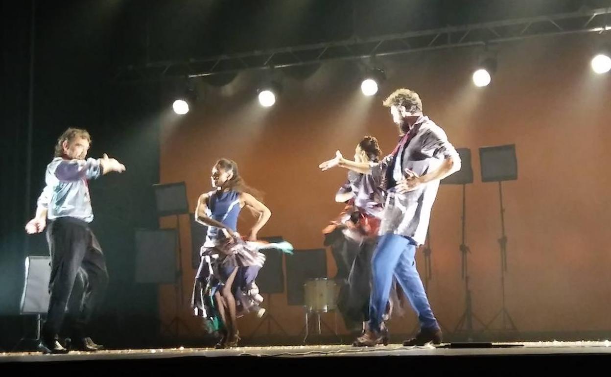 Rave en el planeta naranja