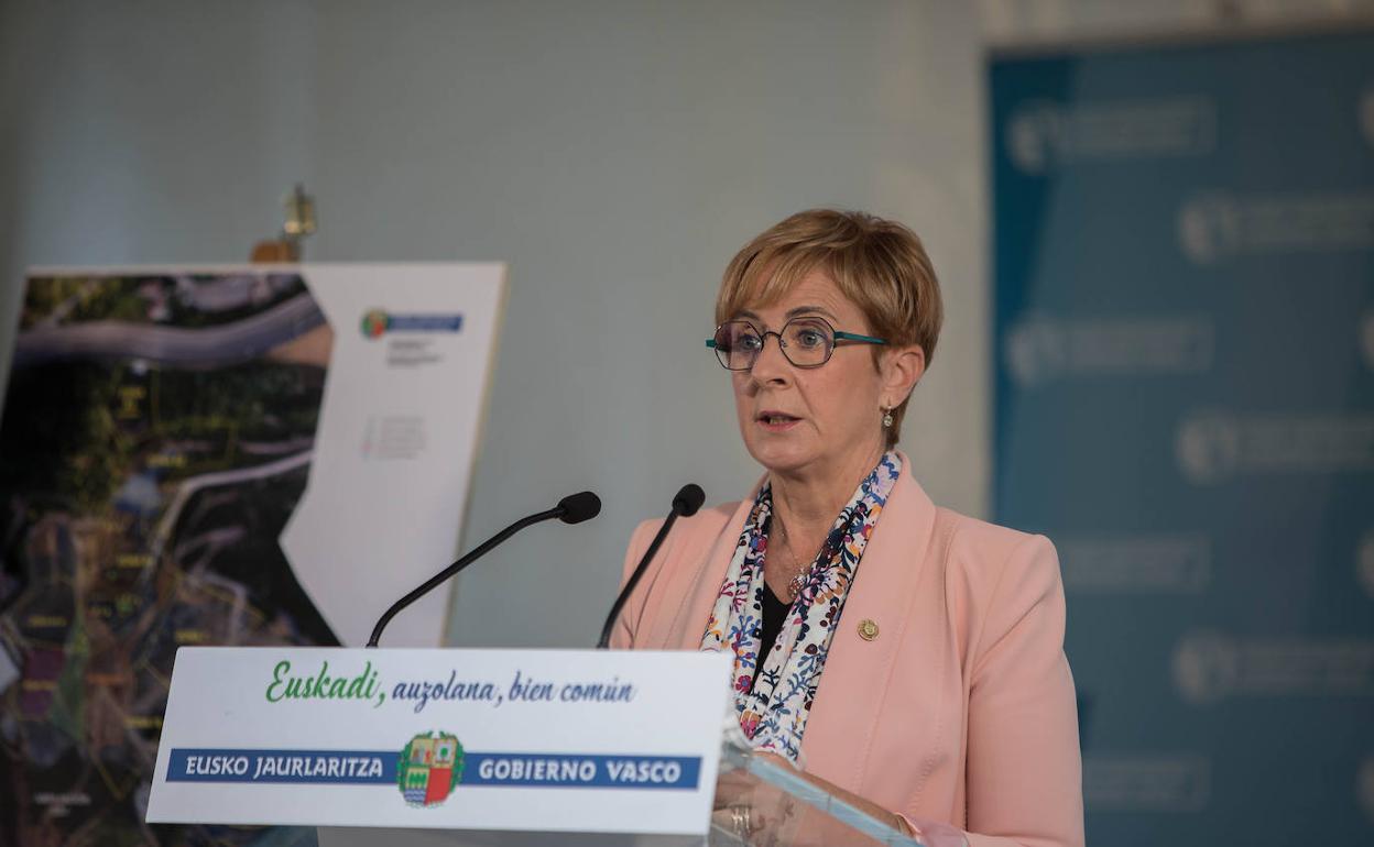 Tapia emplaza a las empresas a invertir sin esperar la llegada de los fondos europeos