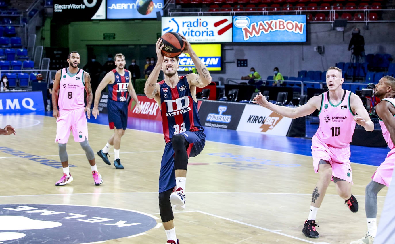Las fotos del Baskonia - Barcelona. 