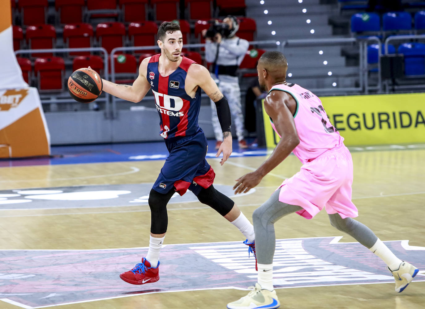 Las fotos del Baskonia - Barcelona. 