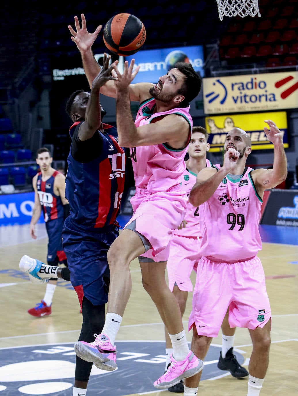 Las fotos del Baskonia - Barcelona. 
