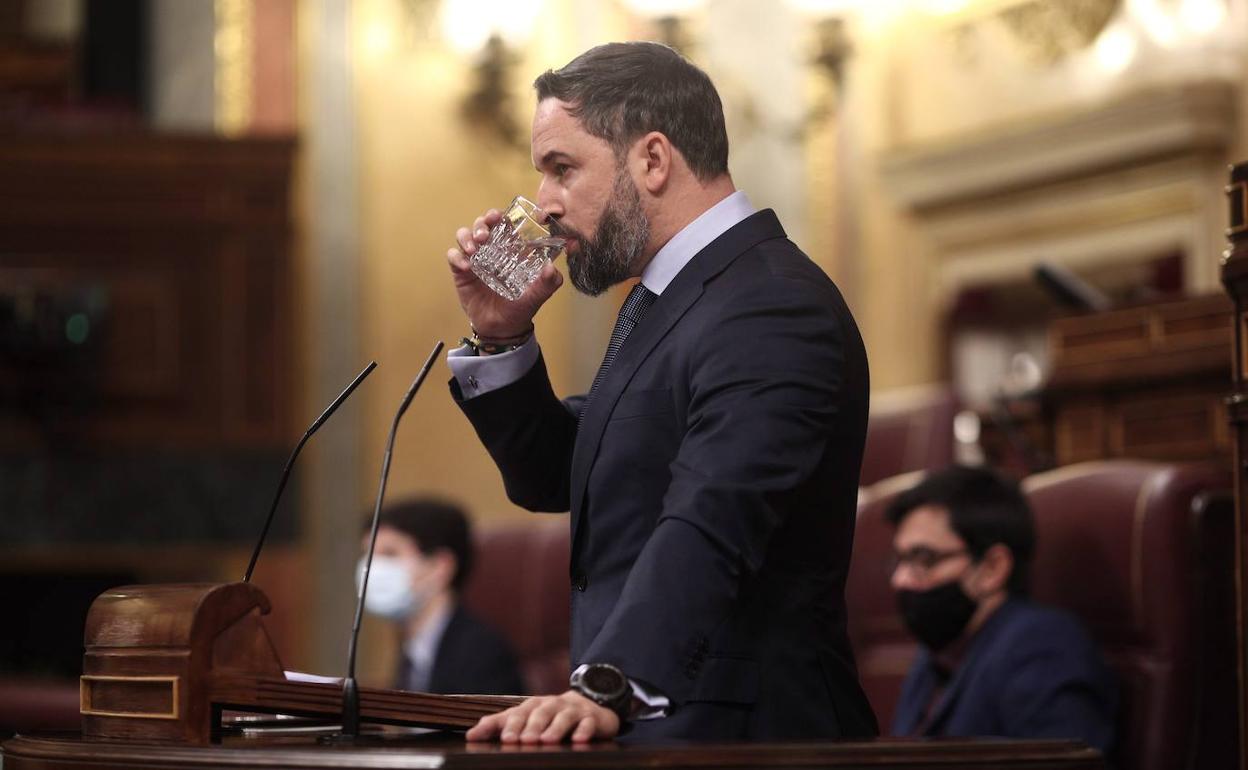 El líder de Vox, Santiago Abascal, durante la moción de censura a Pedro Sánchez en el Congreso de los diputados.