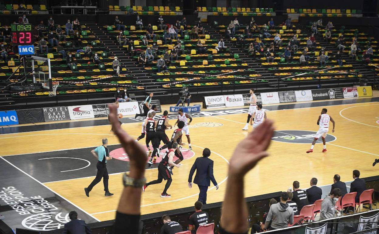 307 aficionados acudieron al partido europeo de este martes en Miribilla.