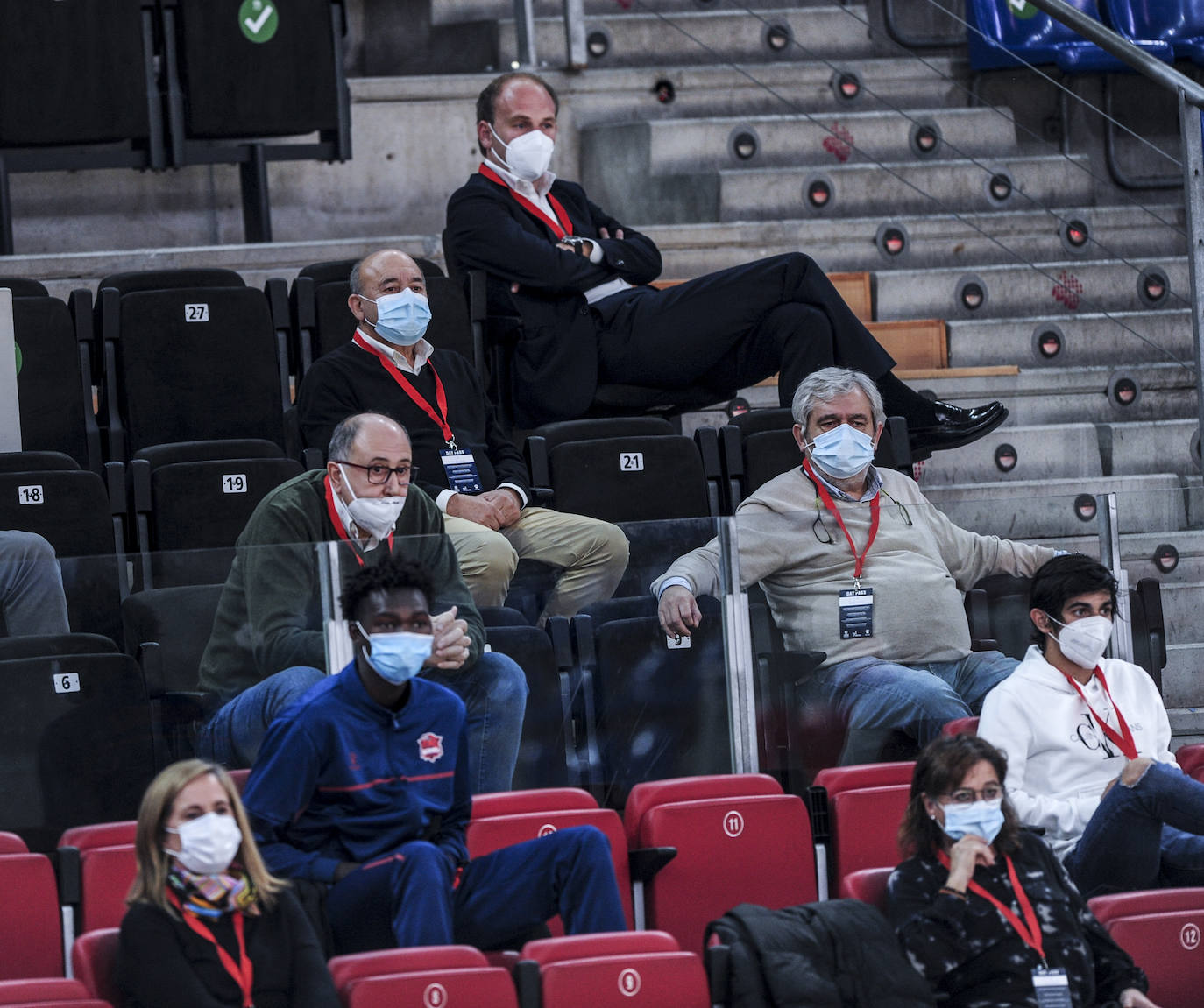 Las fotos del Baskonia - Barcelona de Euroliga. 