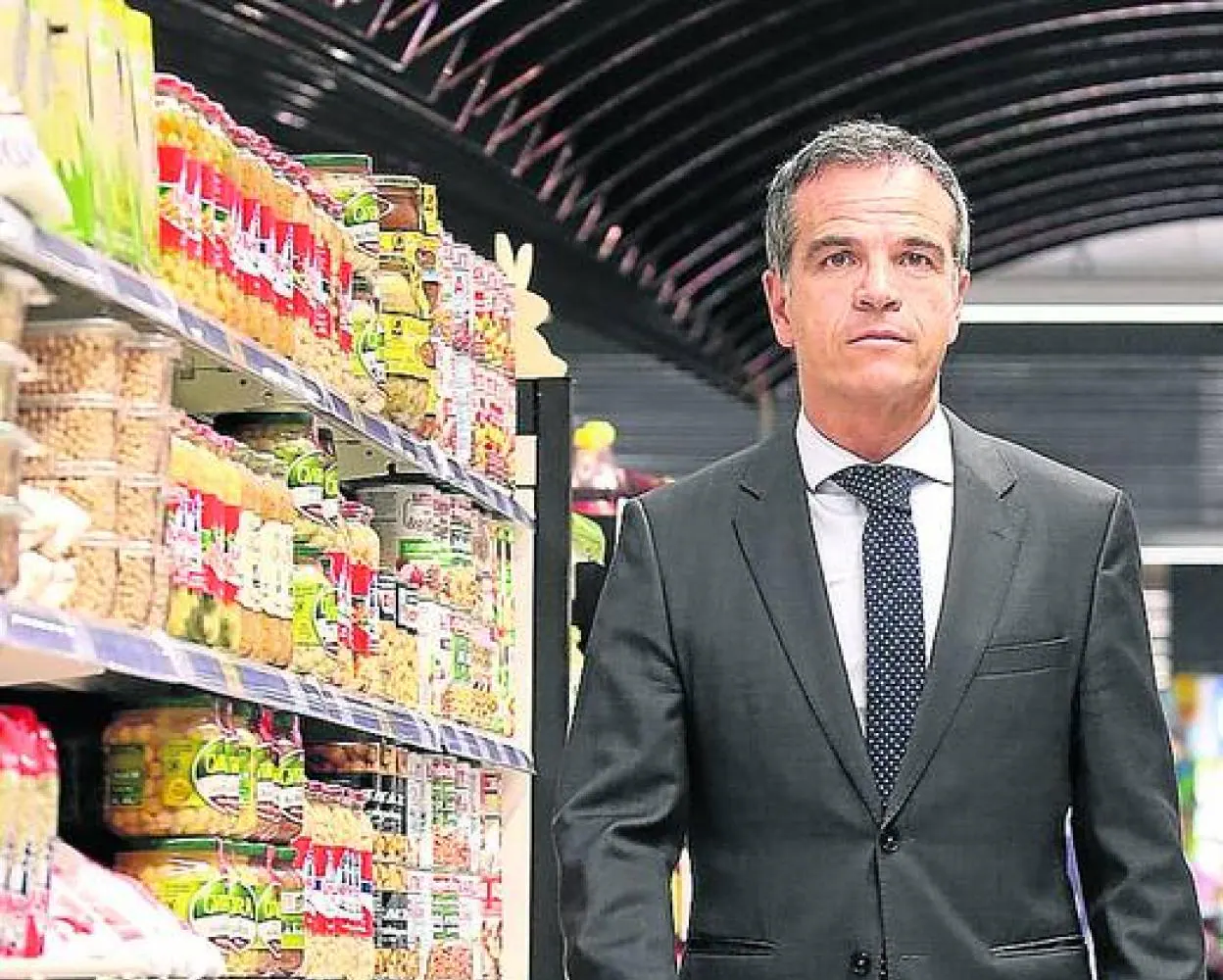 José Ramón Fernández de Barrena, en un supermercado BM. 