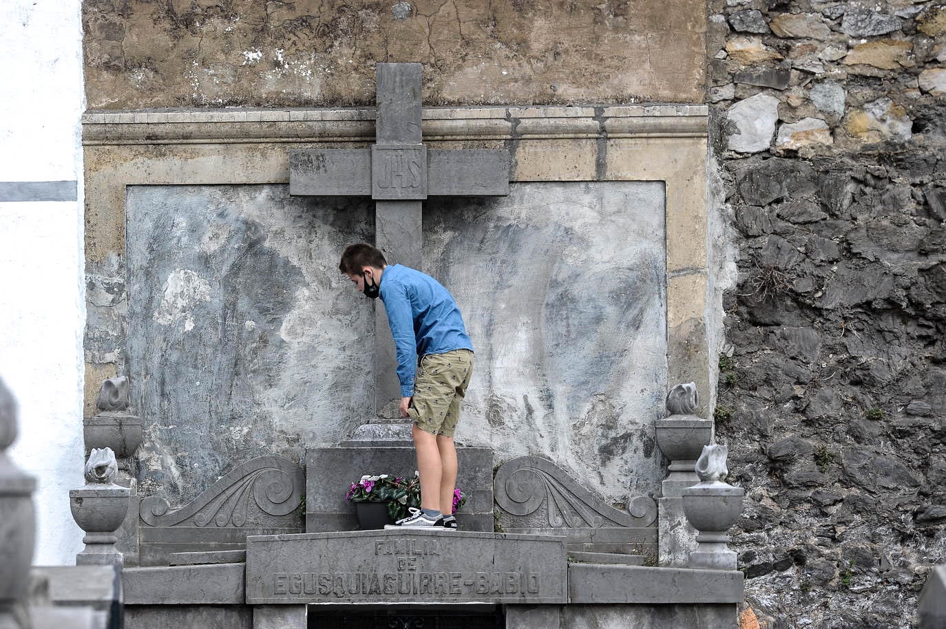 Cementerio de Portugalete, día de todos los santos de 2020, en estado de alarma por Coronavirus.