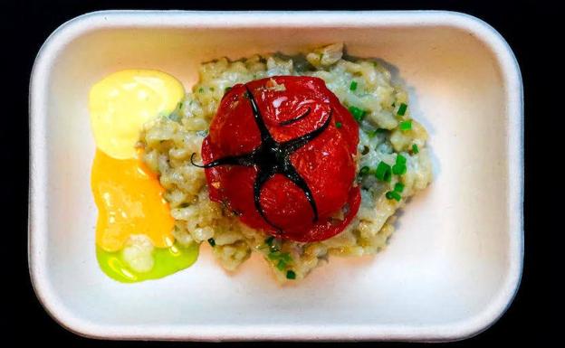 Tomate brasa, changurro y risotto.