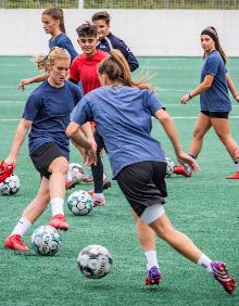 Imagen secundaria 2 - Machismo y división étnica: doble desafío para las jugadoras del Emina bosnio