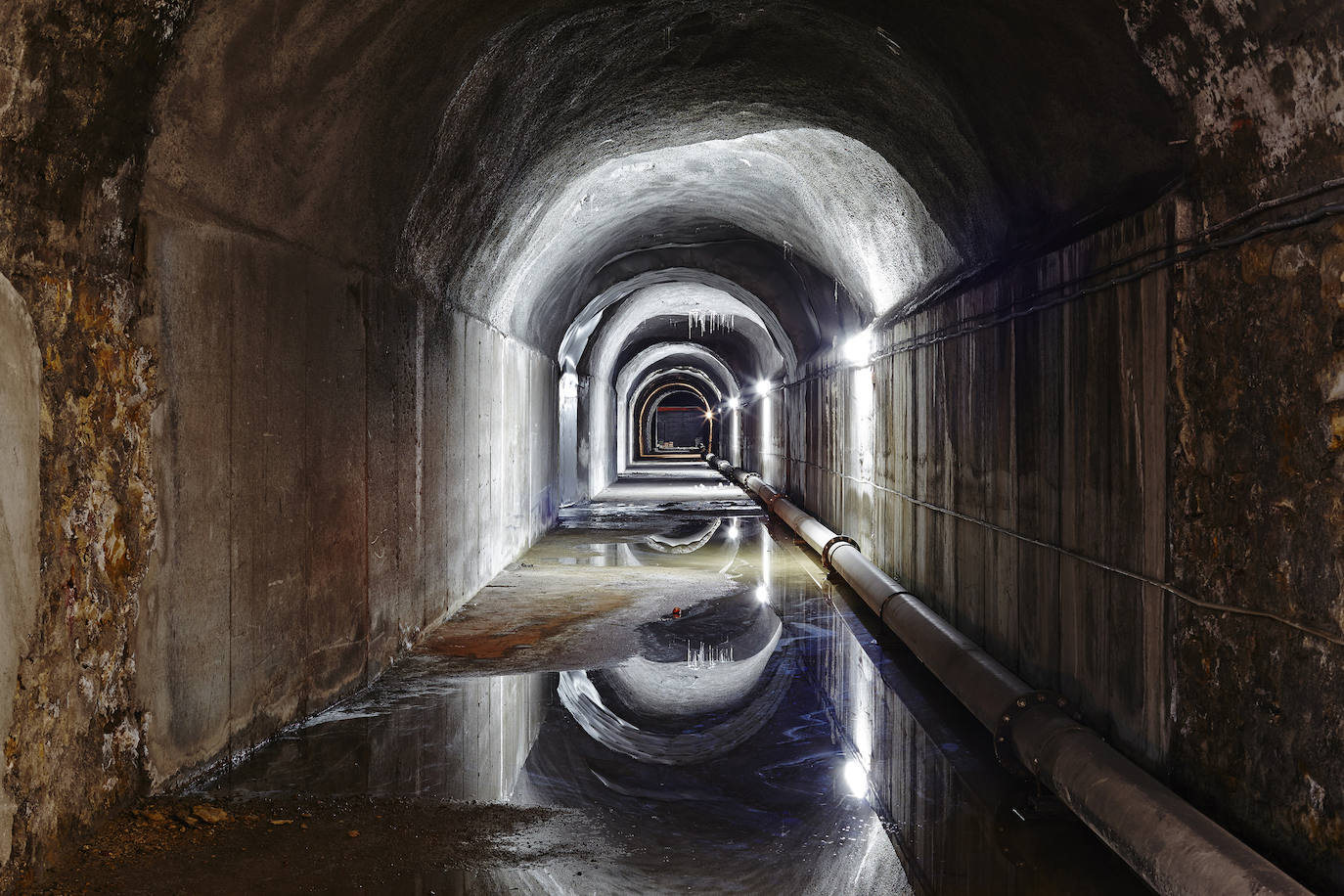 Goiri ha mostrado su obra sobre el metro de Bilbao en galerías de la capital vizcaína y de Madrid. 