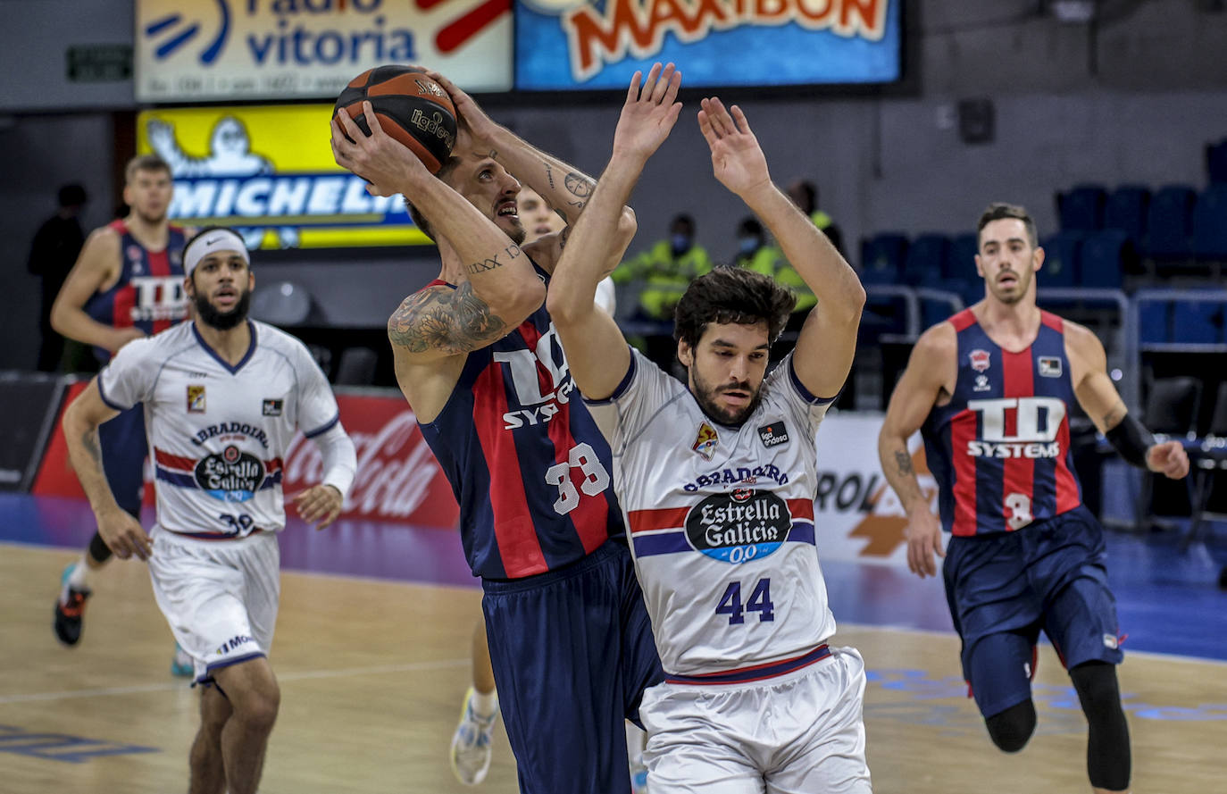 Fotos: Las mejores fotos del TD Systems Baskonia – Monbus Obradoiro