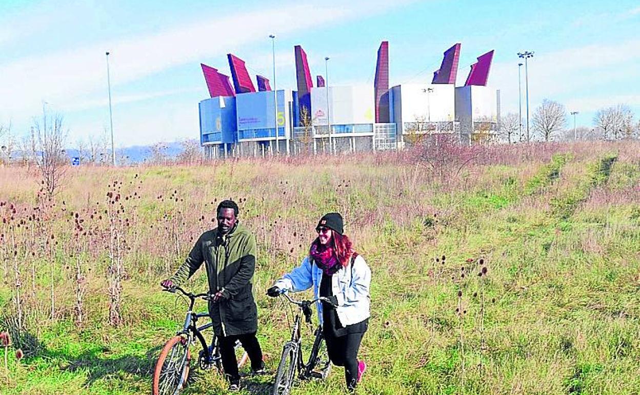 Terrenos junto al Bakh donde se proyecta la futura universidad del Baskonia.