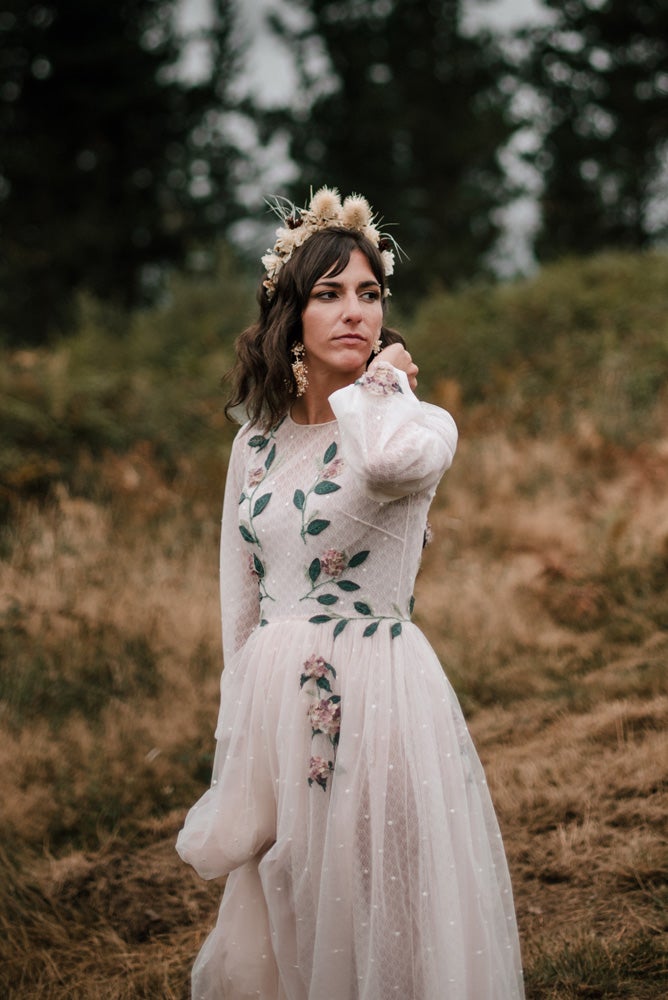 Fotos: La boda alternativa de Ismael (de «El conquistador del fin del mundo») e Iraia en el Valle de Arratia