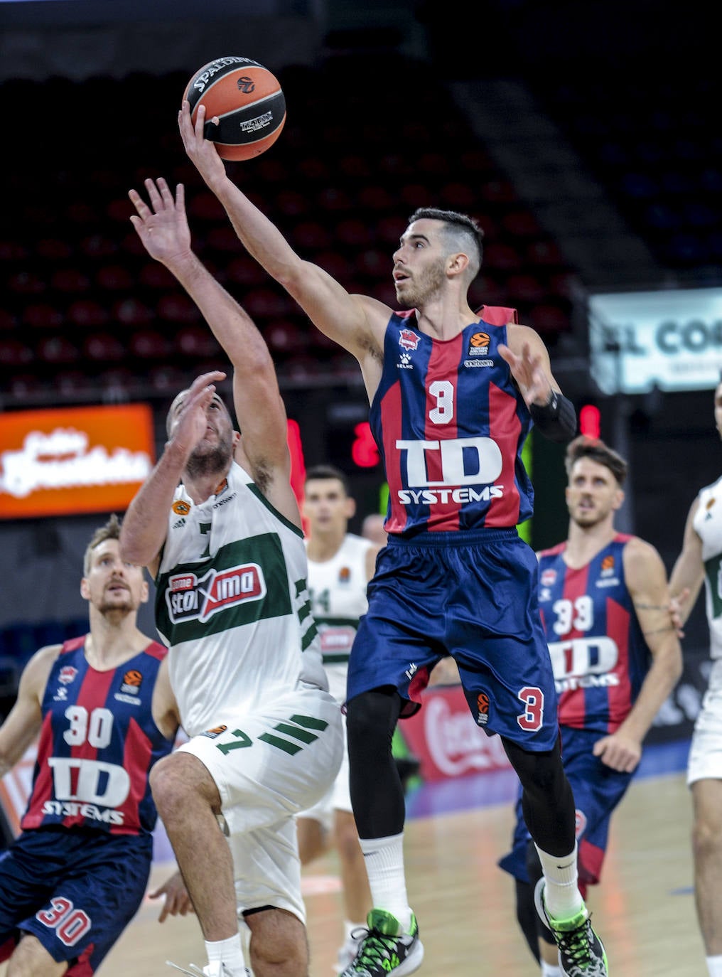 Fotos: El Baskonia-Panathinaikos, en imágenes