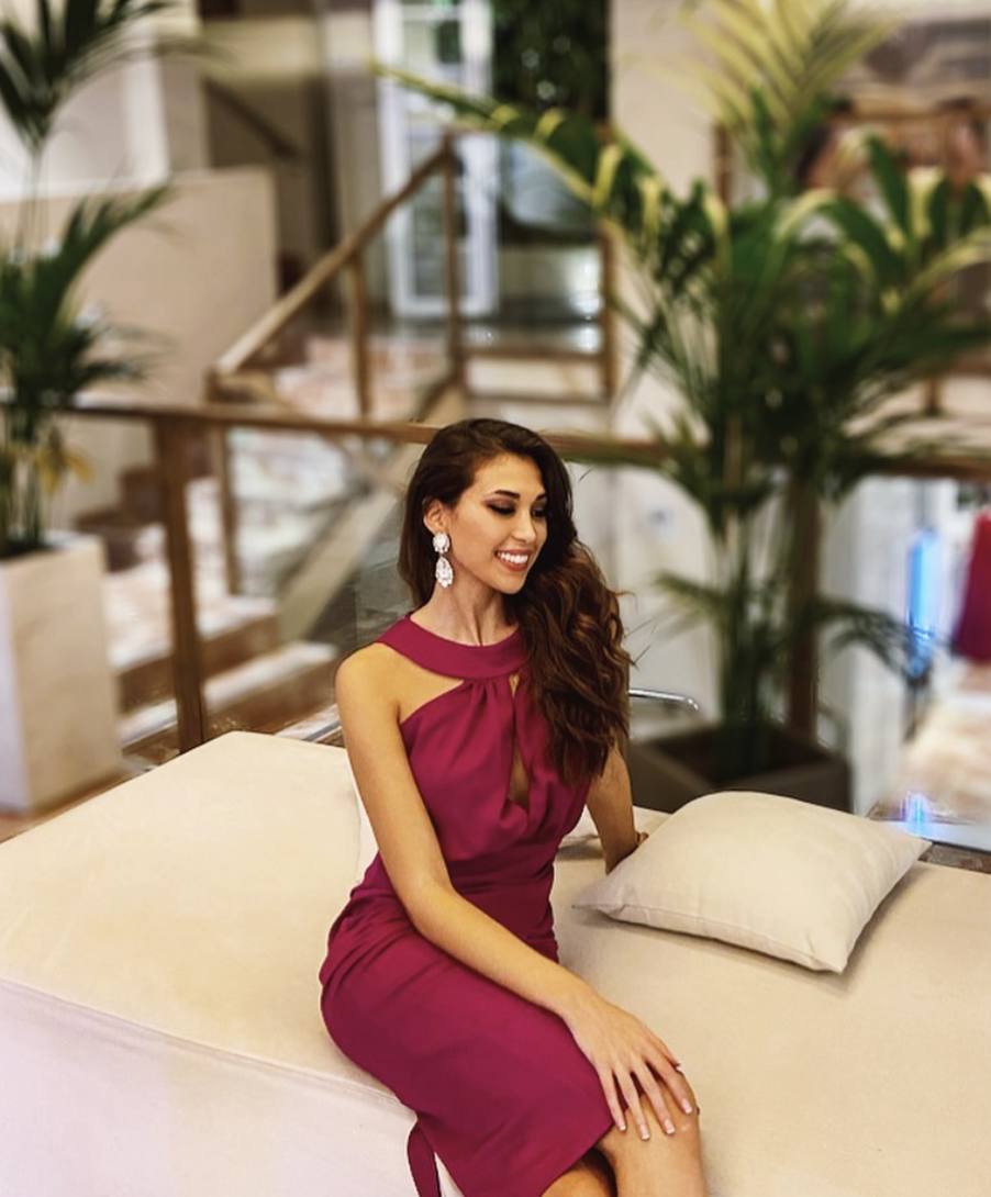 Fotos: Andrea Martínez, la candidata a Miss Universo que es leonesa, baloncestista y políglota