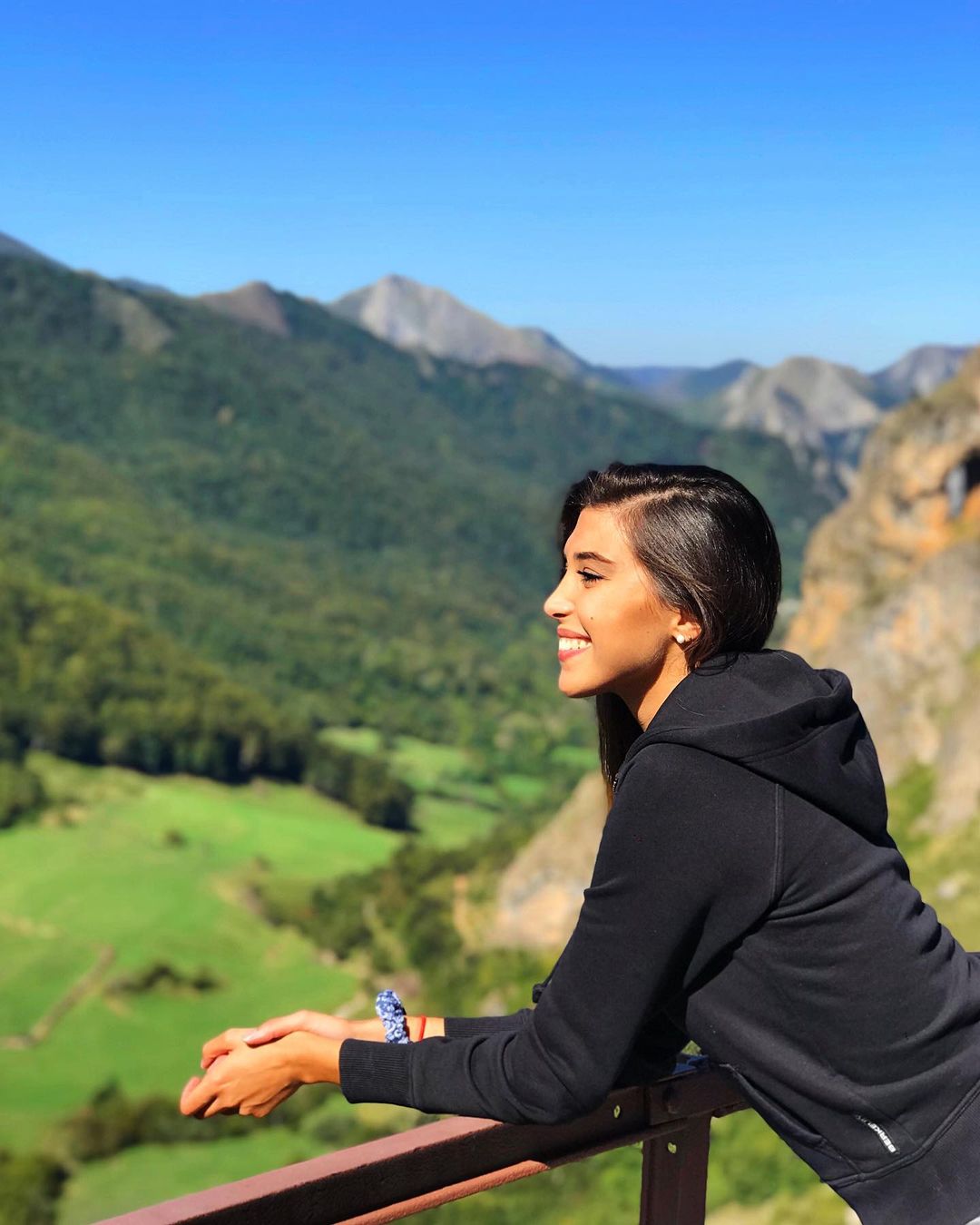 Fotos: Andrea Martínez, la candidata a Miss Universo que es leonesa, baloncestista y políglota