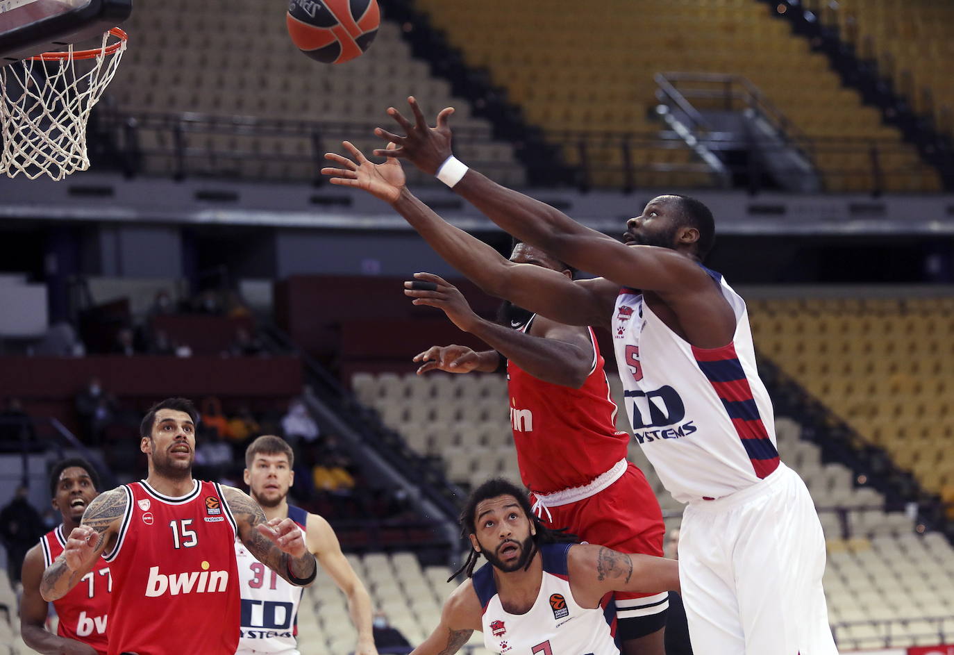 Fotos: Las fotos del Olympiacos - Baskonia