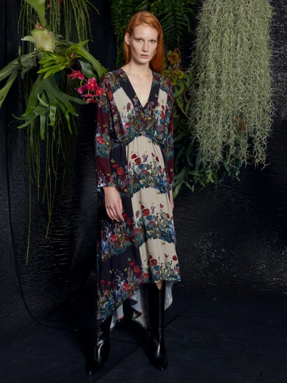 Fotos: El pack de la «Generación del 68» bilbaína: mascarillas con arte y pañuelos a juego