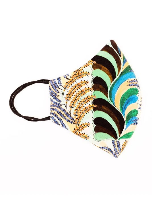 Fotos: El pack de la «Generación del 68» bilbaína: mascarillas con arte y pañuelos a juego