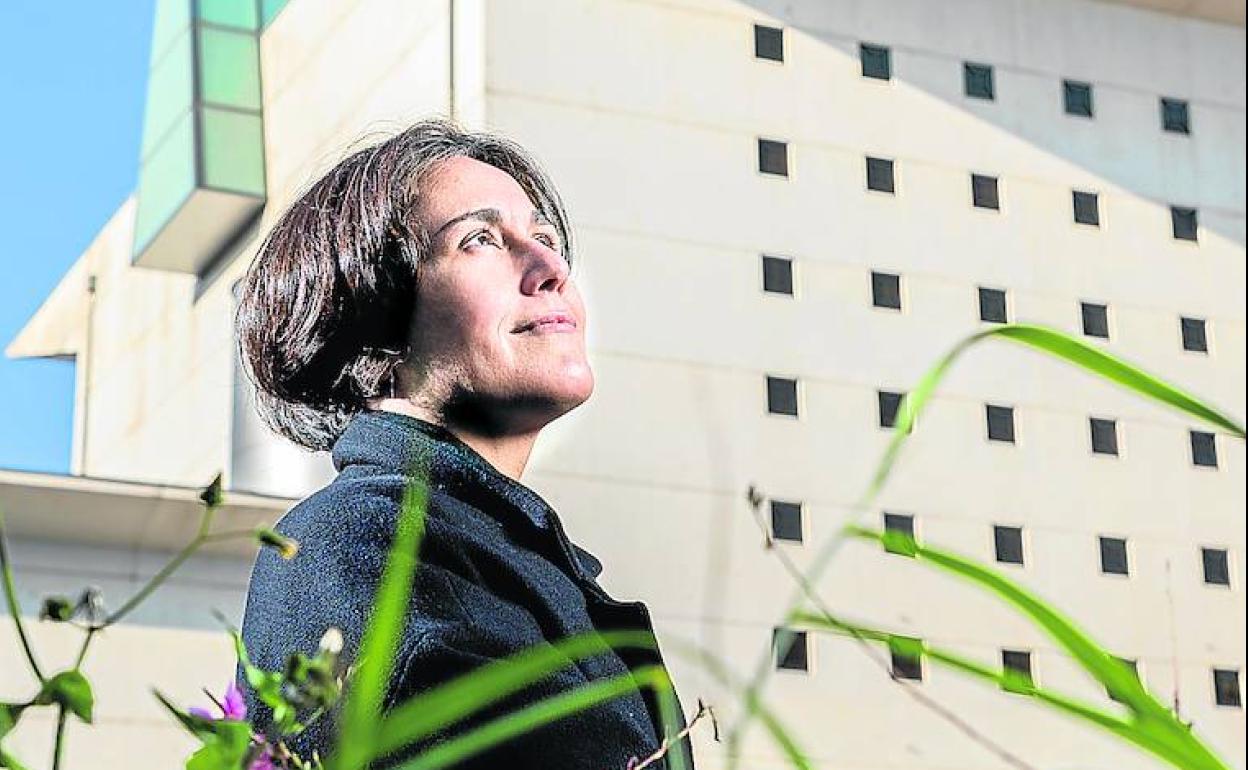 Herráez se ha propuesto transformar la plaza interior del museo. De momento, ha sembrado un jardín.