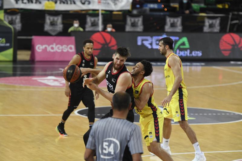 Fotos: Imágenes del partido entre RETAbet Bilbao Basket - Morabanc Andorra