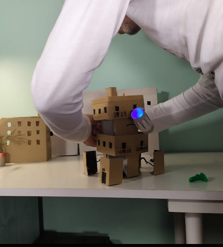 Fotos: Bocata en los fuegos y purpurina en &#039;La Pinpi&#039;: una pareja recrea en plastilina la Aste Nagusia que no pudo ser