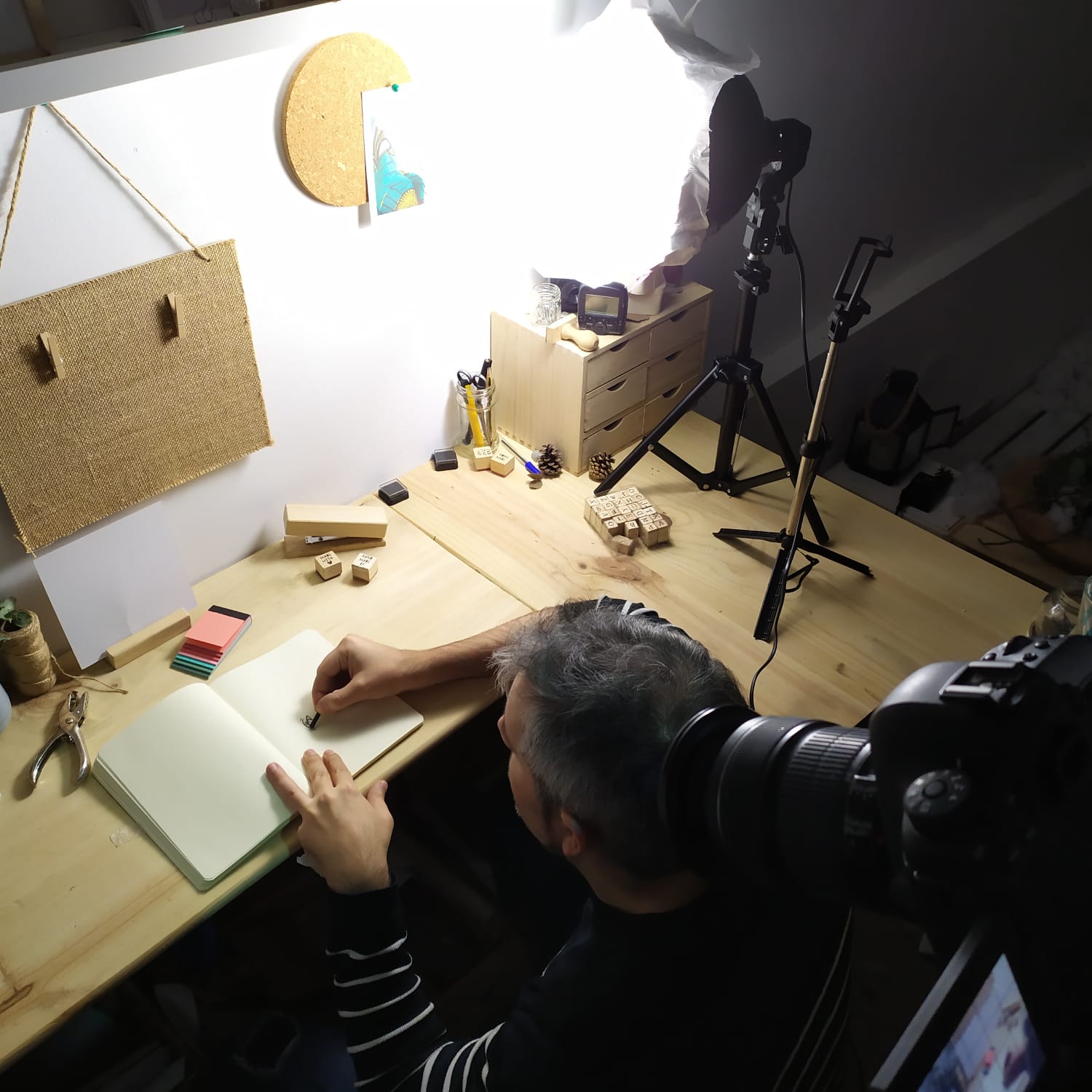 Fotos: Bocata en los fuegos y purpurina en &#039;La Pinpi&#039;: una pareja recrea en plastilina la Aste Nagusia que no pudo ser