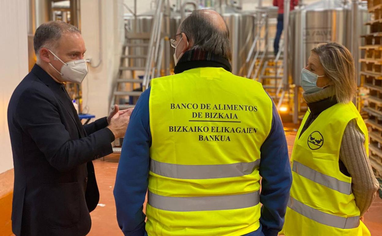 La Salve lanza su caja solidaria de Navidad, Gabonak 2020, con el Banco de Alimentos