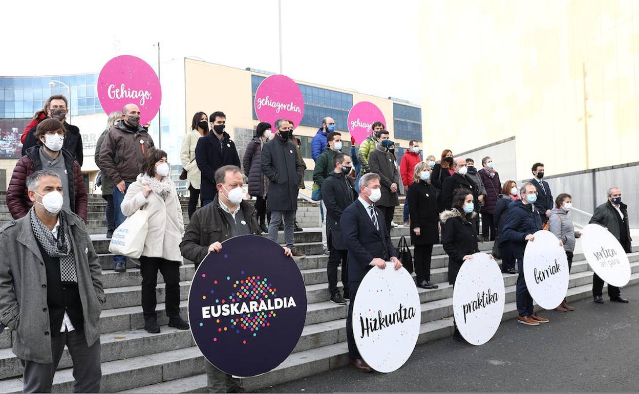 «Hamabost egunetan egin dugun ahaleginari eustea da erronka»