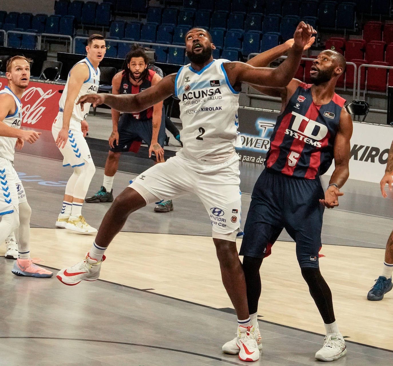 Fotos: TD Systems Baskonia - Gipuzkoa Basket, en imágenes