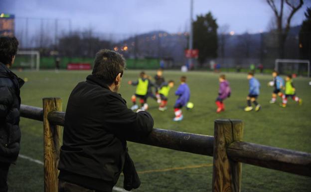 El deporte escolar sigue suspendido en Euskadi