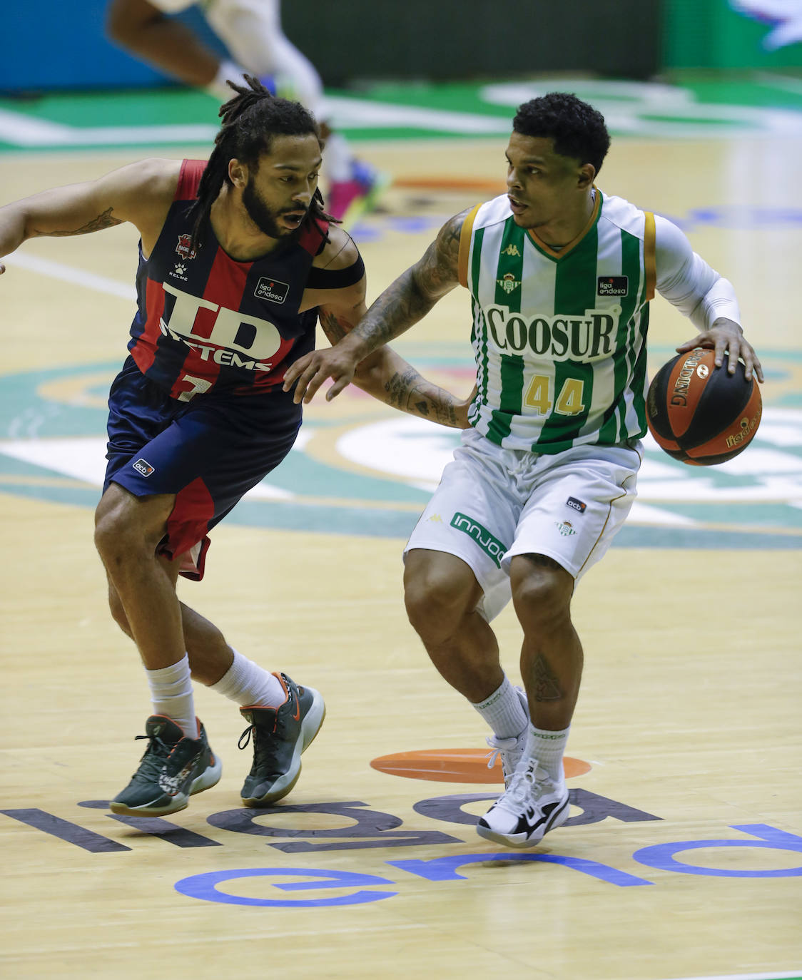 Fotos: Las imágenes del Real Betis-Baskonia