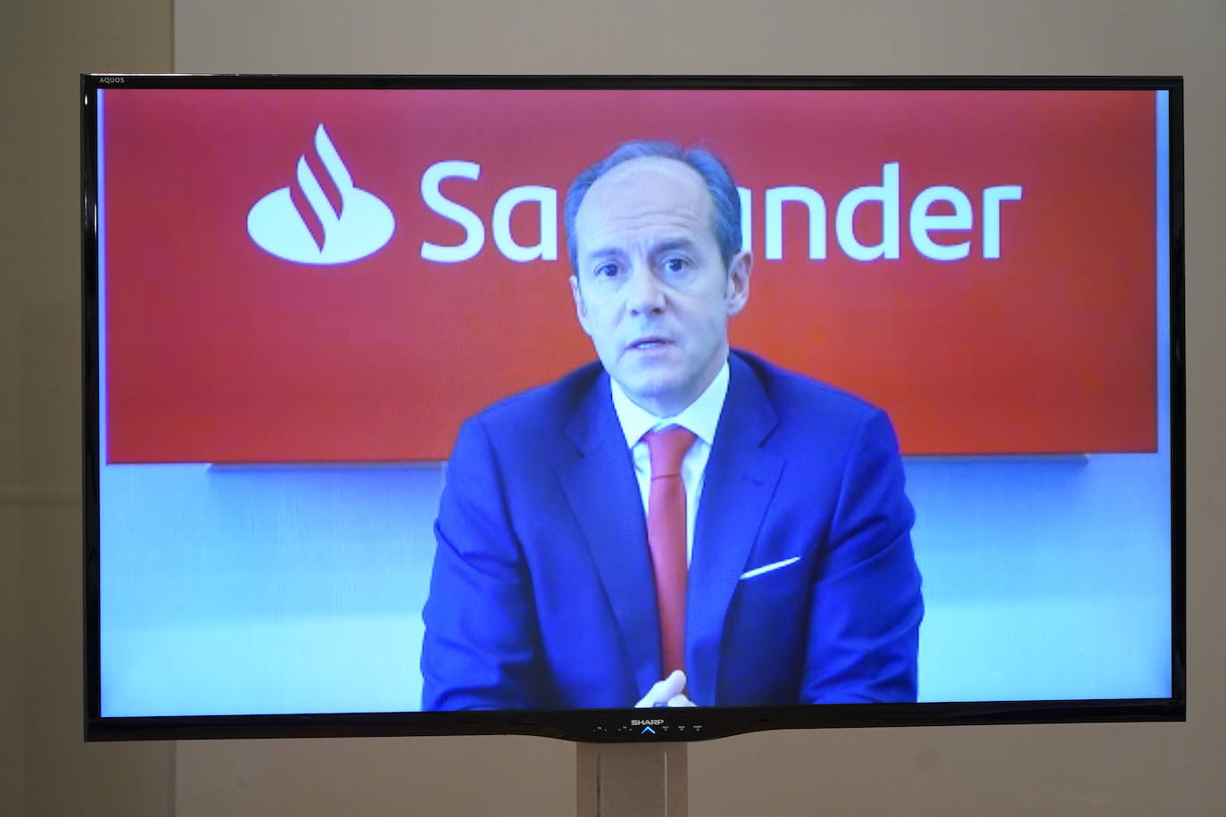 Rami Aboukhair, CEO de Santander de España, interviene por videoconferencia.