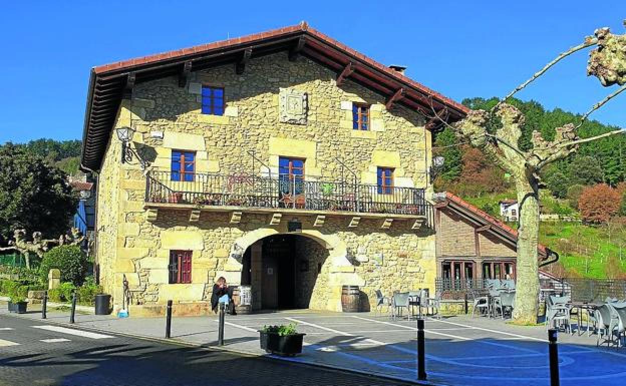 El Ayuntamiento será uno de los edificios públicos en los que se instalarán paneles solares 