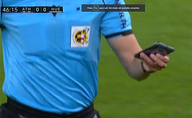 ¿Qué hacía un móvil sobre el césped de San Mamés?