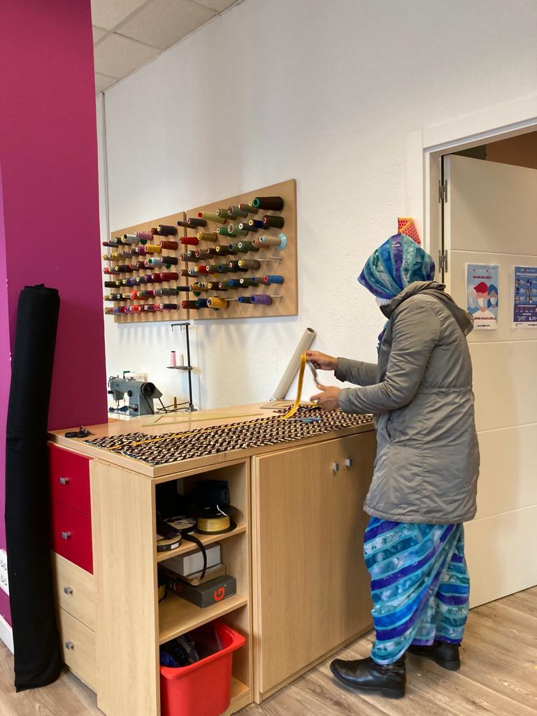 Fotos: La novedosa firma de 4 bilbaínos que tiñen su ropa con…¡aguacate!