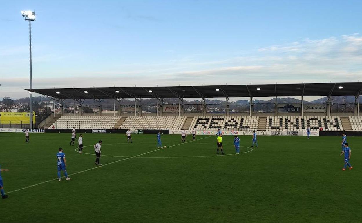 Imagen del arranque del partido.