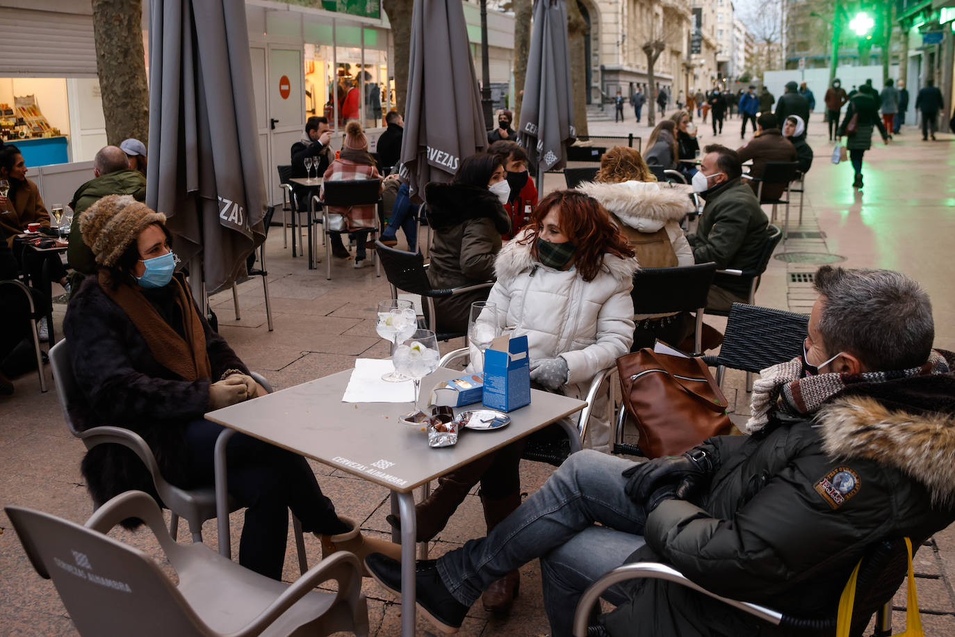 Fotos: Vitoria potea antes de la cena de Nochebuena
